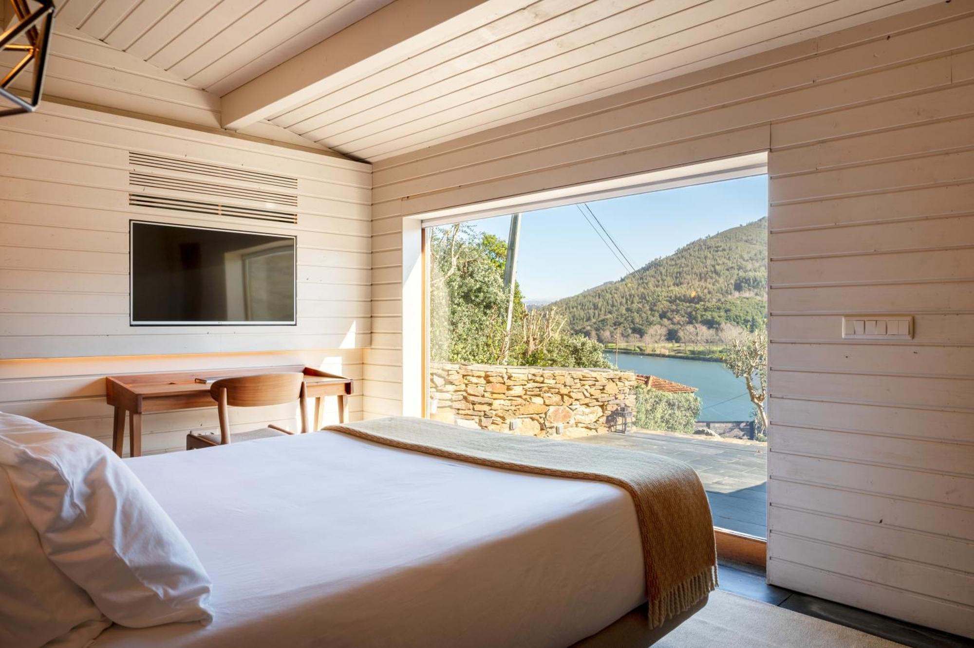 Dourwin - Riverside Suites - Adults Only Пеньяфьель Экстерьер фото